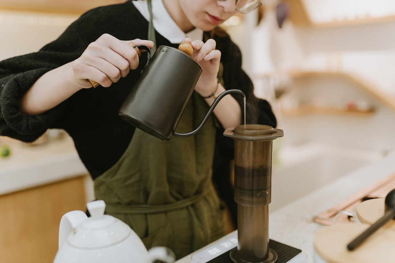 バイトの店長が怖い職場は辞めるべき？